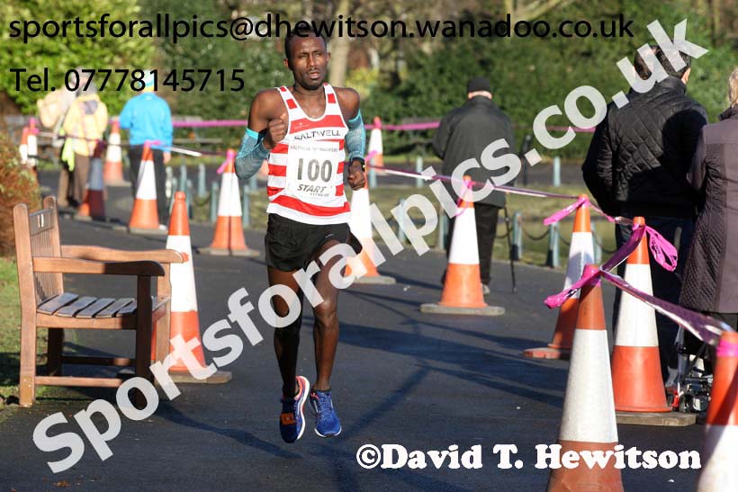 Saltwell Harriers 10k Road Race, Gateshead. Photo: David T. Hewitson/Sports for All Pics